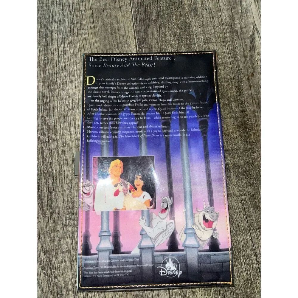 Disney The Hunchback of Notre Dame VHS Clutch Oh My Disney - Picture 3 of 5